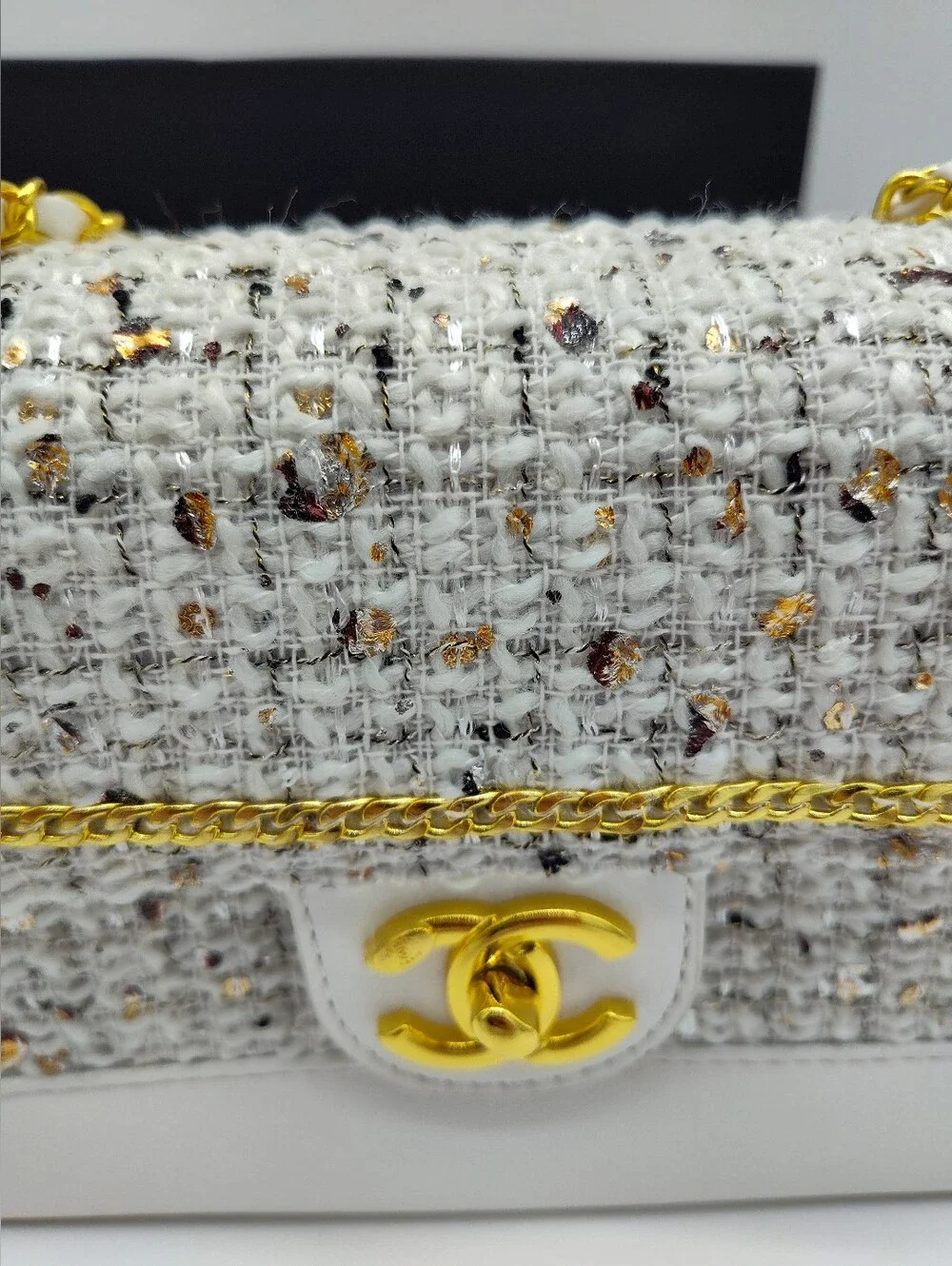 CHANEL Makeup Promotional Gift White Tweed Gold Chain Cosmetic CC Turnlock NIB